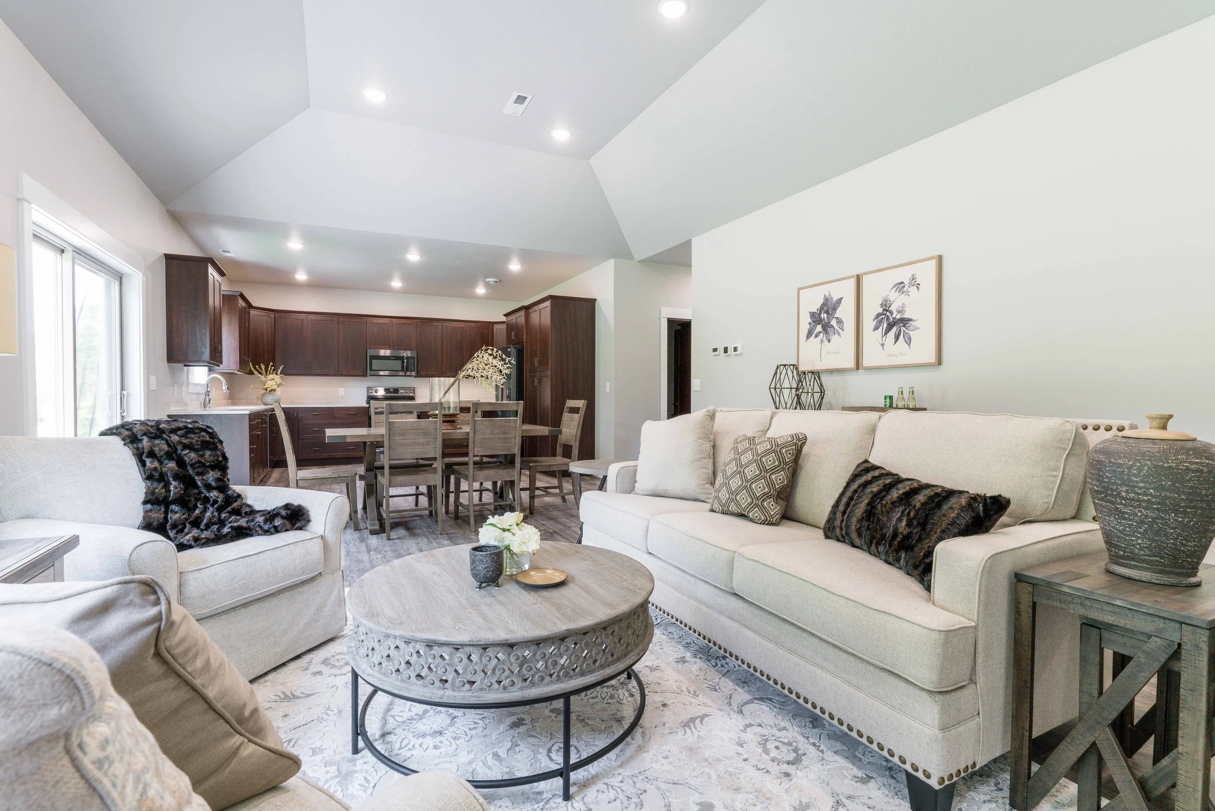 River Oaks Village 15