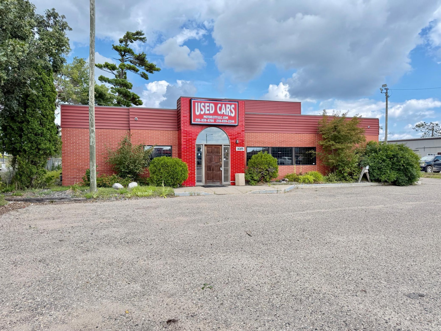 Front exterior along Paul Bunyan Drive